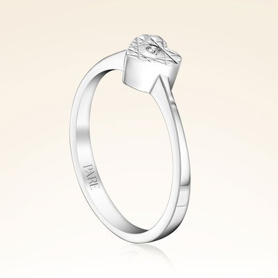 0,01 Karat Pırlanta Kalp Efektli Tektaş Yüzük - Pare Pırlanta