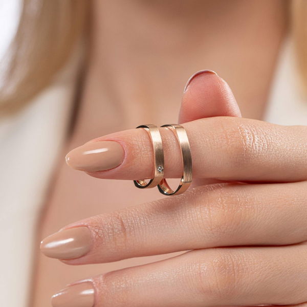 0,02 Karat Pırlantalı Kare Mat Çift Alyans - Pare Pırlanta