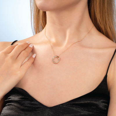 0,04 Karat Pırlantalı Halka Trend Kolye - Pare Pırlanta