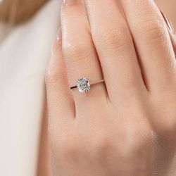 0,07 Karat Efektli Baget Pırlanta Yüzük - 4