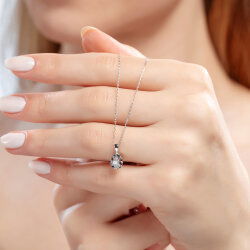 0,07 Karat Efektli Baget Pırlanta Kolye - 3