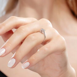 0,07 Karat Pırlanta Coronet Tektaş Yüzük - 4