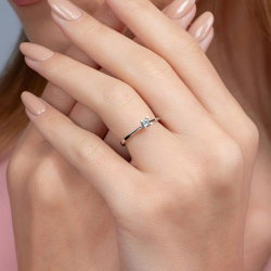 0,07 Karat Tektaş Pırlanta Yüzük - 5