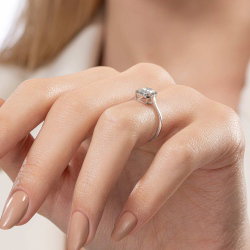 0,08 Karat Efektli Baget Pırlanta Yüzük - 6