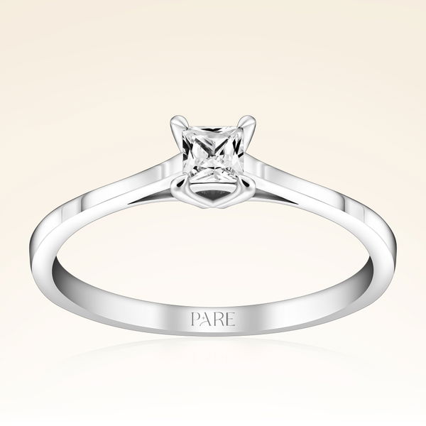 0,09 Karat Prenses Kesim Tektaş Pırlanta Yüzük - Pare Pırlanta