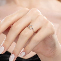 0,11 Karat Pırlanta Taşlı Kalp Yüzük - 4