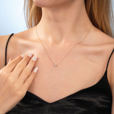 0,11 Karat Pırlantalı Trend Kolye - Pare Pırlanta