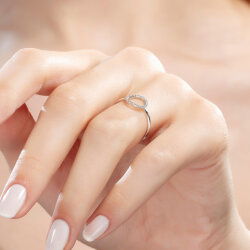 0,13 Karat Pırlanta Yuvarlak Baget Taşlı Yüzük - 4