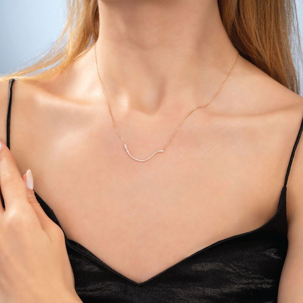 0,19 Karat Pırlantalı Rose Trend Kolye - Pare Pırlanta