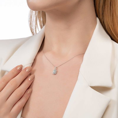 0,27 Karat Pırlanta Baget Kolye - Pare Pırlanta