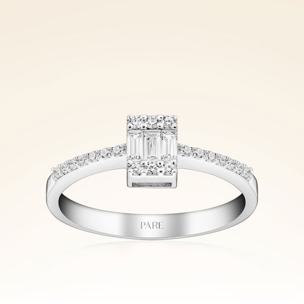 0,28 Karat Kolu Taşlı Baget Pırlanta Yüzük - Pare Pırlanta