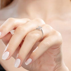 0,30 Karat Görünümlü Coronet Kalp Pırlanta Yüzük - 4