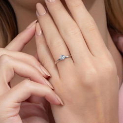 G Renk 0,30 Karat HRD Sertifikalı Tektaş Pırlanta Yüzük - 5