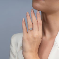 0,31 Karat Kolu Taşlı Baget Pırlanta Yüzük - 4