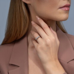 0,40 Karat HRD Sertifikalı Beştaş Pırlanta Yüzük - 3