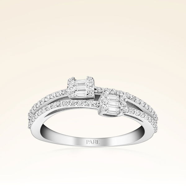 0,42 Karat Kolu Taşlı Baget Pırlanta Yüzük - Pare Pırlanta