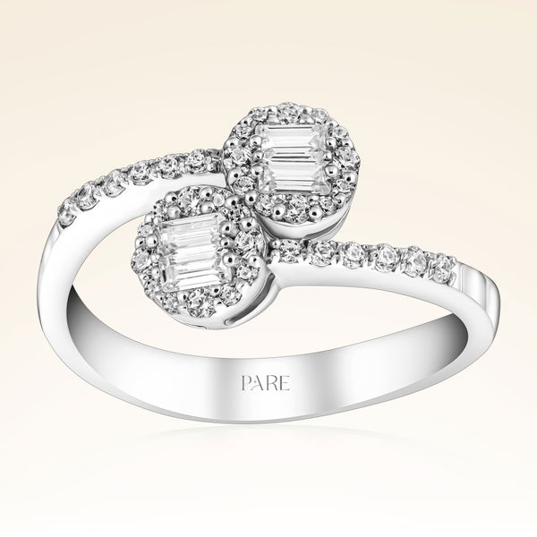 0,42 Karat Kolu Taşlı Baget Pırlanta Yüzük - Pare Pırlanta