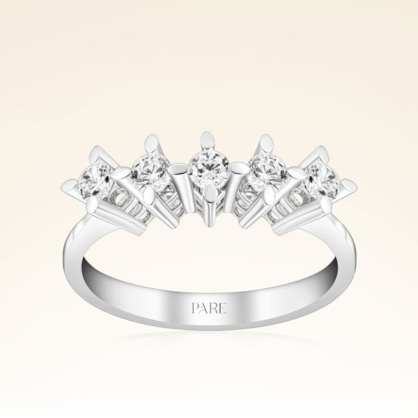 0,43 Karat Beştaş Pırlanta Yüzük - Pare Pırlanta