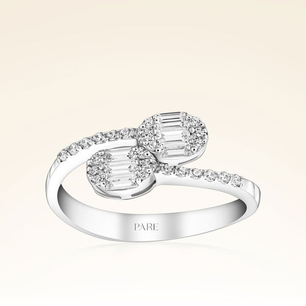 0,44 Karat Kolu Taşlı Baget Pırlanta Yüzük - Pare Pırlanta