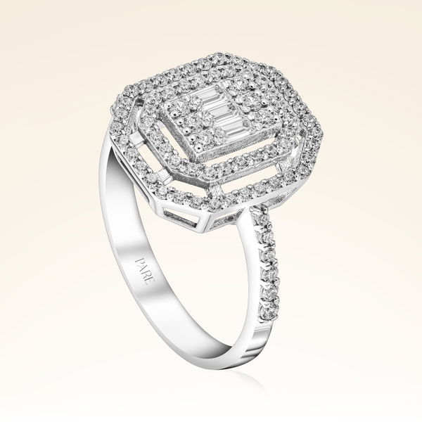 0,57 Karat Kolu Taşlı Baget Pırlanta Yüzük - Pare Pırlanta