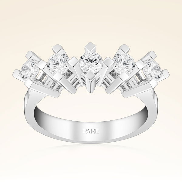 0,70 Karat Beştaş Pırlanta Yüzük - Pare Pırlanta