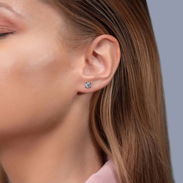 0,70 Karat Tektaş Pırlanta Küpe - Pare Pırlanta