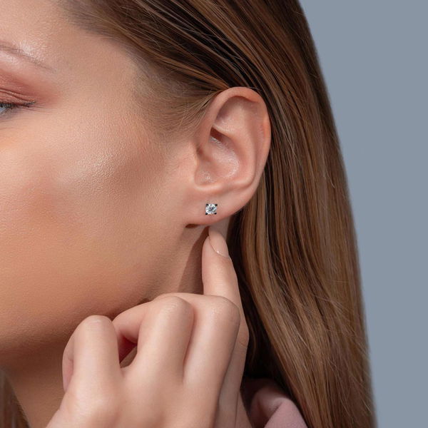 0,70 Karat Tektaş Pırlanta Küpe - Pare Pırlanta