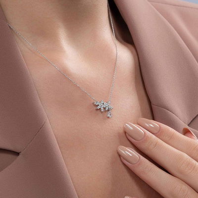 0,89 Karat Fantezi Pırlanta Kolye - Pare Pırlanta