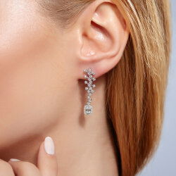 1,12 Karat Pırlantalı Baget Küpe - 2