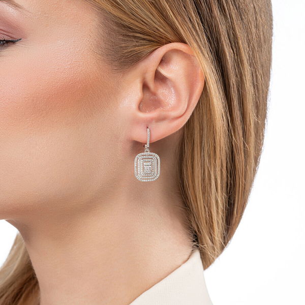 1,25 Karat Pırlantalı Baget Küpeler - Pare Pırlanta