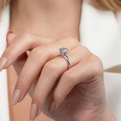 F Renk 2,00 Karat HRD Sertifikalı Tektaş Pırlanta Yüzük - 4