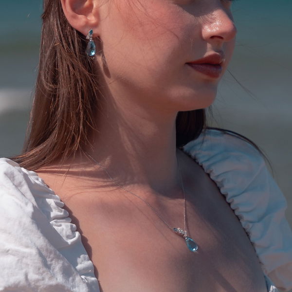 7,70 Karat Pırlantalı Swiss Blue Topaz Drop Kolye - Pare Pırlanta