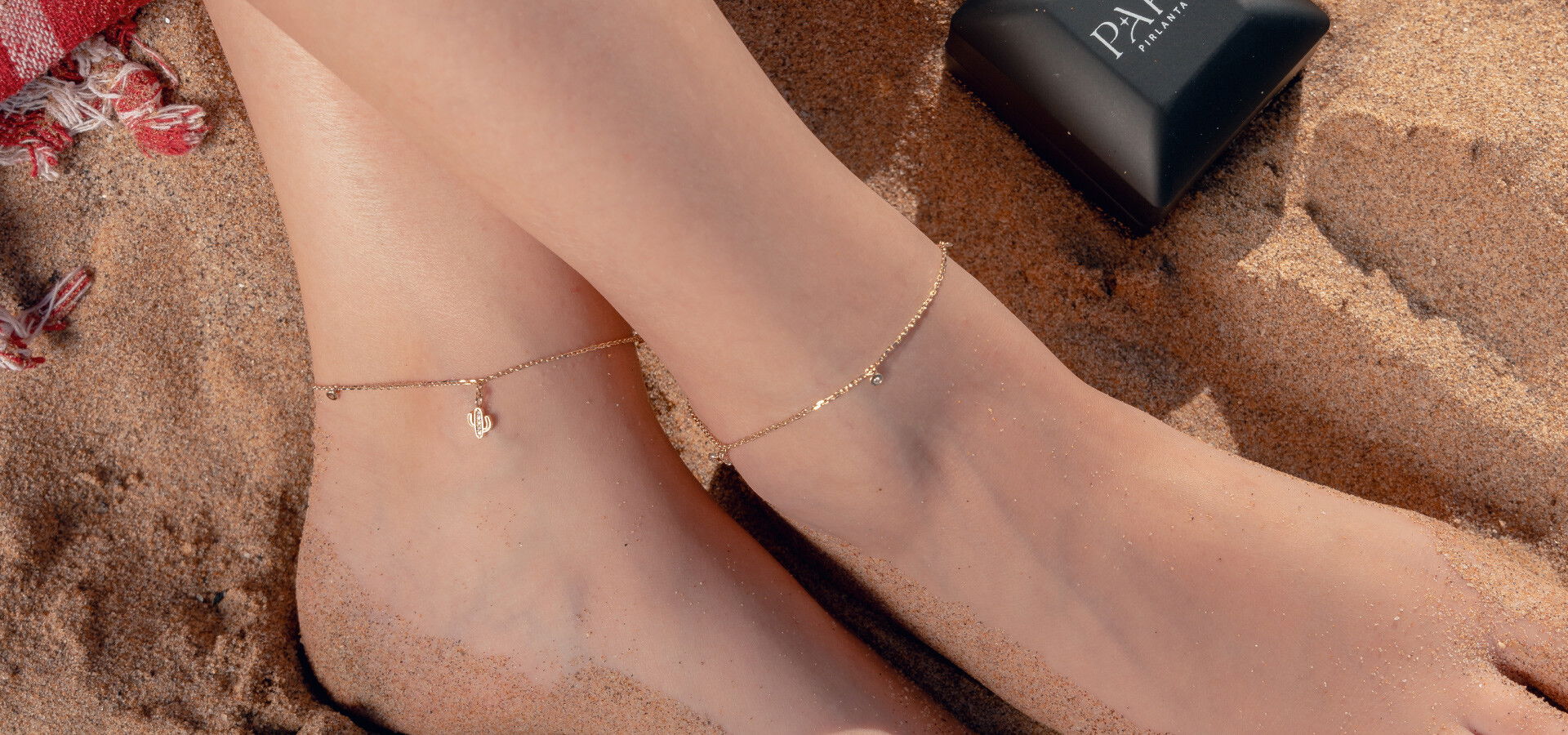 Pırlanta Halhallar: Yaz Aylarının Vazgeçilmez Aksesuarı