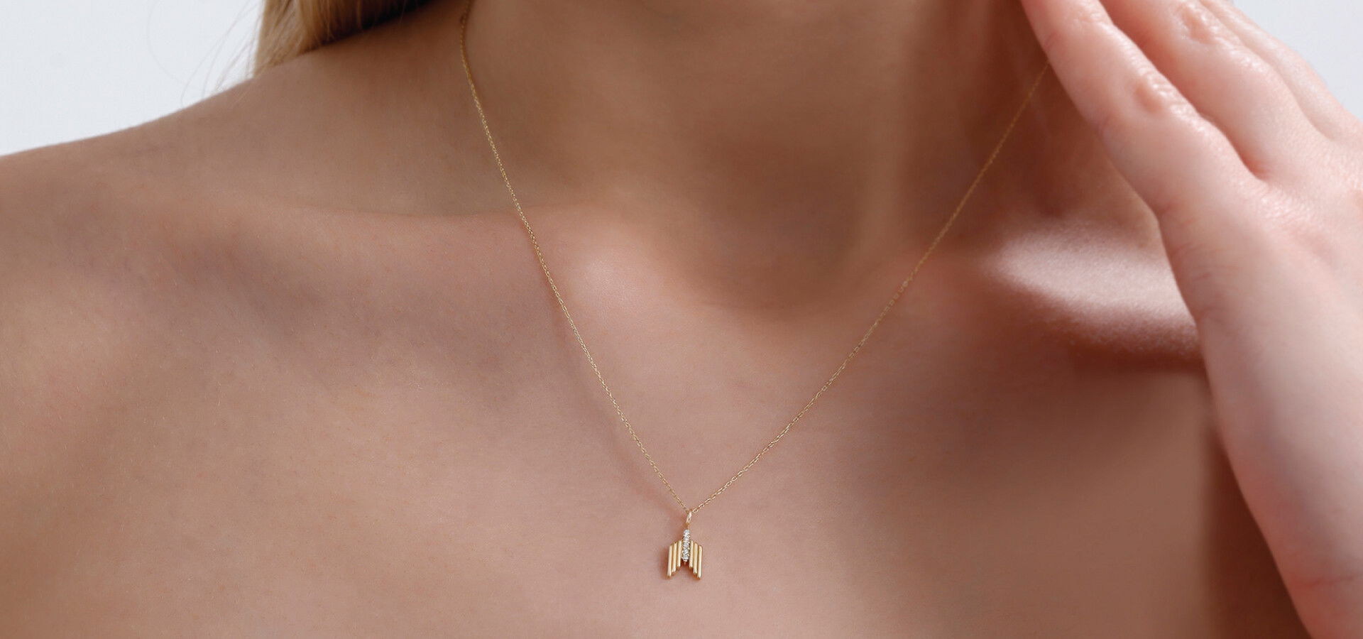 Minimal Takı Sevenler İçin Zarif Pırlanta Önerileri