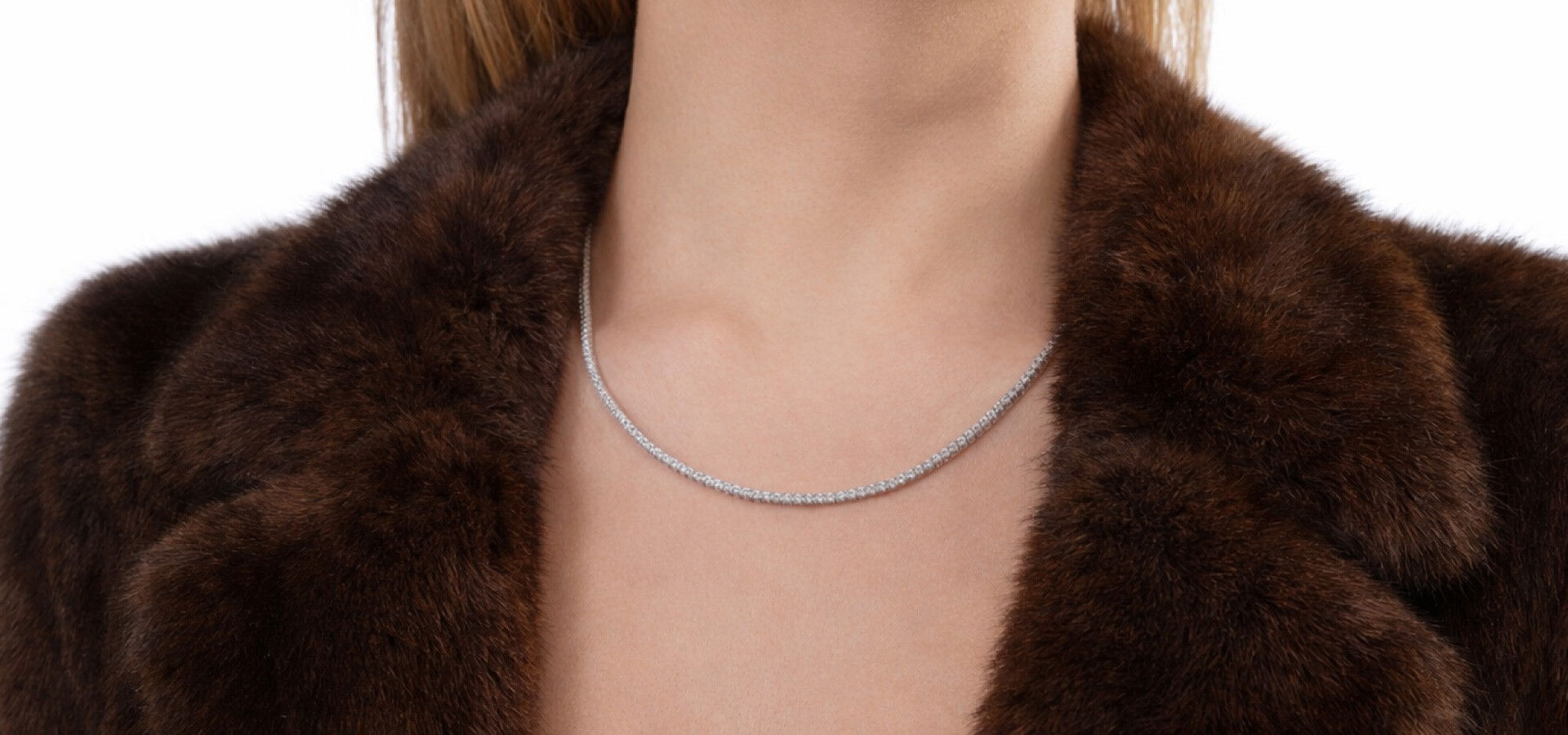 Kürk Detaylarla Pırlanta Takı Nasıl Kombinlenir?