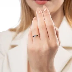 D Renk 0,30 Karat HRD Sertifikalı Tektaş Pırlanta Yüzük - 4