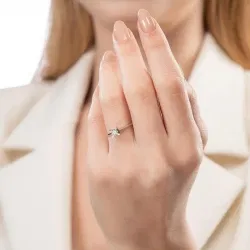 D Renk 0,30 Karat HRD Sertifikalı Tektaş Pırlanta Yüzük - 4