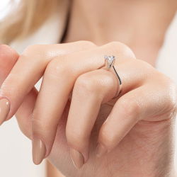 D Renk 0,40 Karat HRD Sertifikalı Tektaş Pırlanta Yüzük - 6