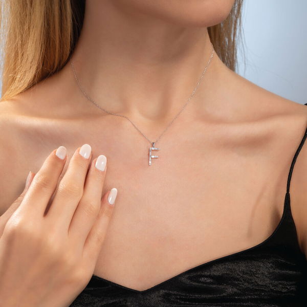 F Harf Pırlantalı Kolye - Pare Pırlanta