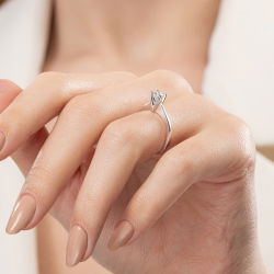 G Renk 0,30 Karat HRD Sertifikalı Tektaş Kalp Pırlanta Yüzük - 6