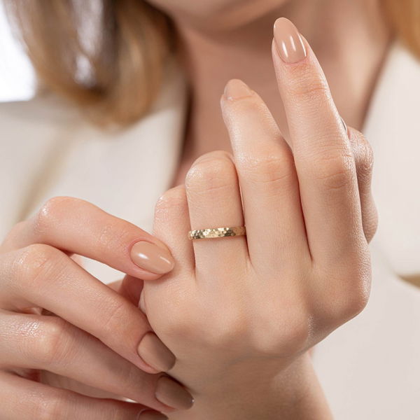 Mat Çekiç Kadın Alyans - Pare Pırlanta