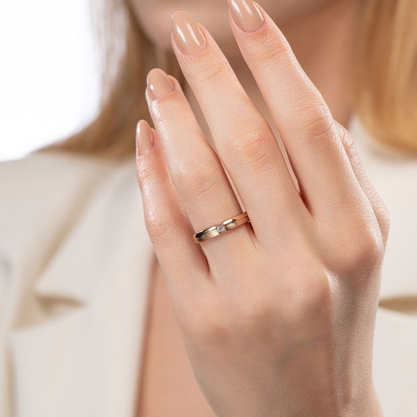 Mat ve Parlak Detaylı Tektaş Kadın Alyans - Pare Pırlanta