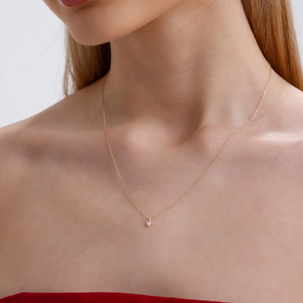 0,02 Karat Pırlanta Üçgen Kolye - Pare Pırlanta