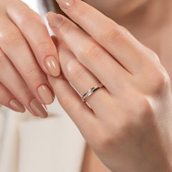 Pırlanta Sıra Taşlı Kadın Alyans - 2