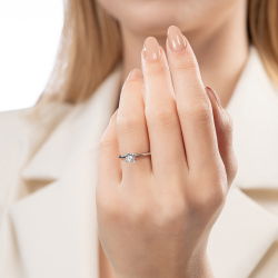 D Renk 0,50 Karat HRD Sertifikalı Tektaş Pırlanta Yüzük - 4