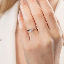 E Renk 0,30 Karat HRD Sertifikalı Tektaş Pırlanta Yüzük - 5